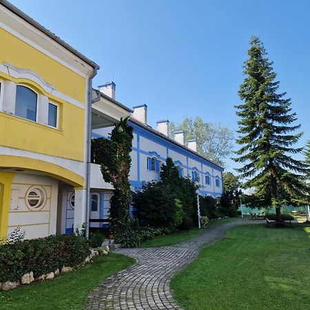 Rozina Apartman Mosonmagyaróvár Εξωτερικό φωτογραφία