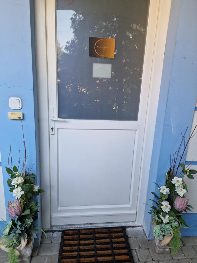 Rozina Apartman Mosonmagyaróvár Εξωτερικό φωτογραφία